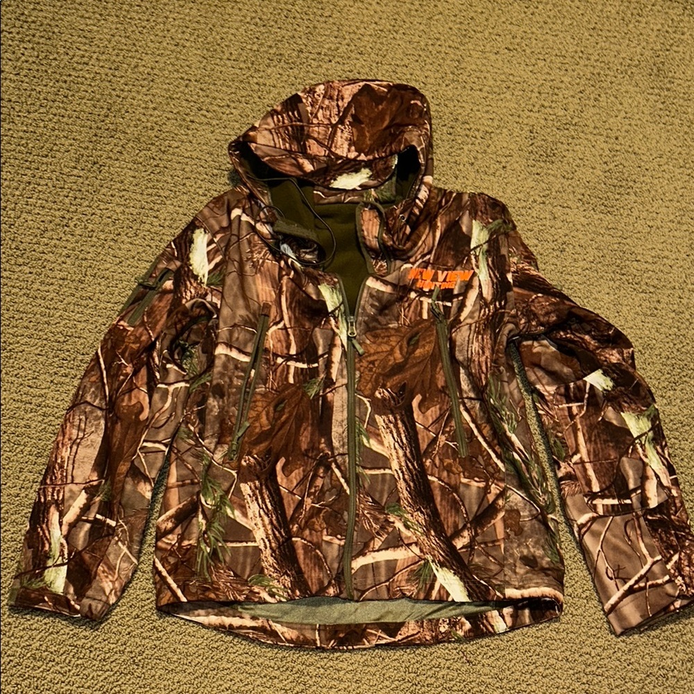 Men’s Small camo hunting jacket